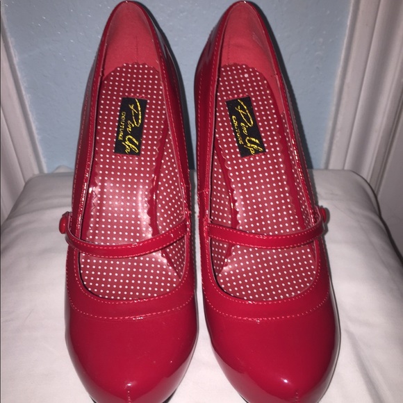 Pin up couture red pumps NEW - Picture 2 of 2